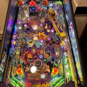 Batman-66-Premium-Pinball-Machine1.jpg