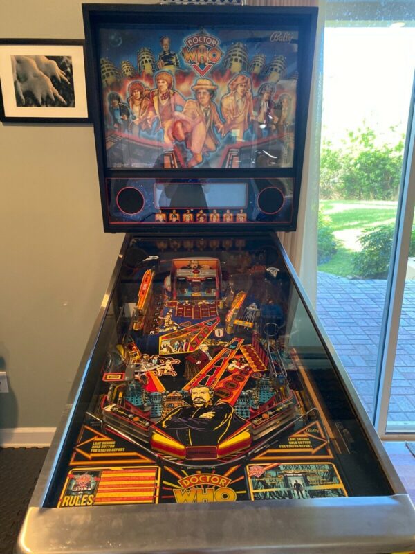 Doctor Who pinball machine by Bally